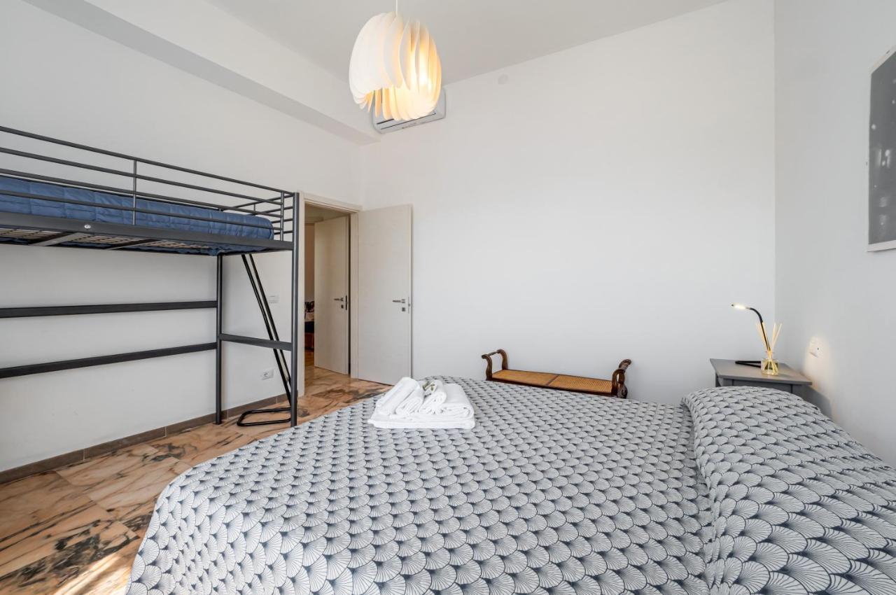 Lovely Apartment X5 W/ Terrace & Private Parking La Spezia Exterior photo